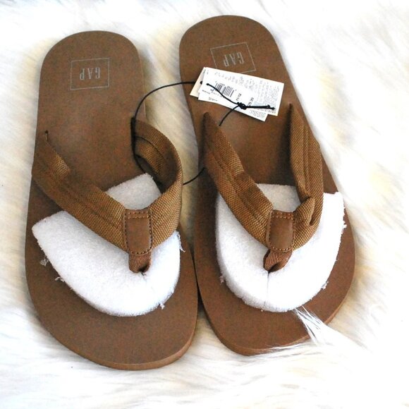 GAP Brown Rubber | Canvas Strap Flip Flops NWT 11/12 - Picture 1 of 2